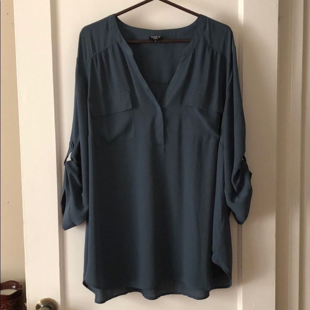 Lightweight Harper blouse from Torrid!!